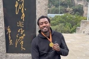 是好汉!沃尔晒爬长城视频:时隔14年 重返这里 真高兴