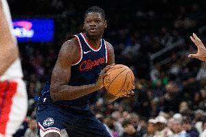  名记：热火在签回阿丘瓦之前也曾有意签下班巴