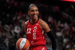  形势危急！WNBA总决赛G3半场水星43-55落后王牌12分