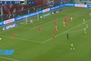 秀飞了!罗德里戈禁区内晃晕后卫弧线球打门得手,巴西2-0韩国