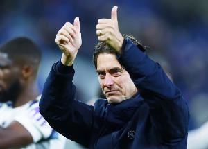 弗兰克：我对范德芬很满意，他在这家俱乐部的未来一片光明